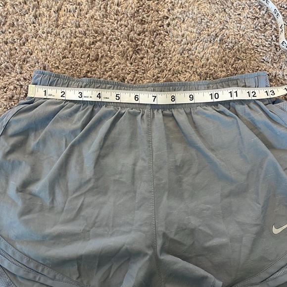 Women's Nike Running Shorts - Picture 5 of 6